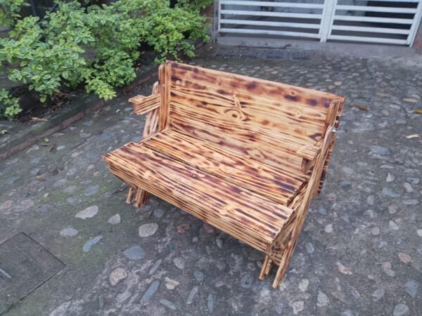 Mesa-Banca Convertible de Pino Canadiense – Acabados Exclusivos